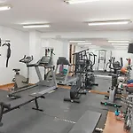 Campezo Suite Madrid Airport